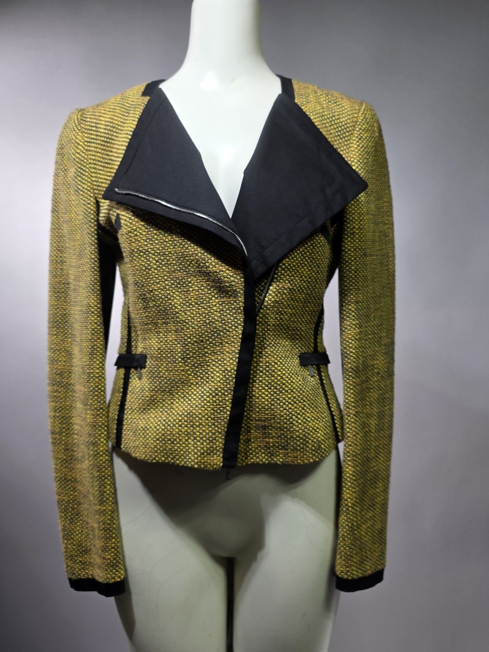 Karen Millen Yellow Tweed Blazer with Black Lapel R10